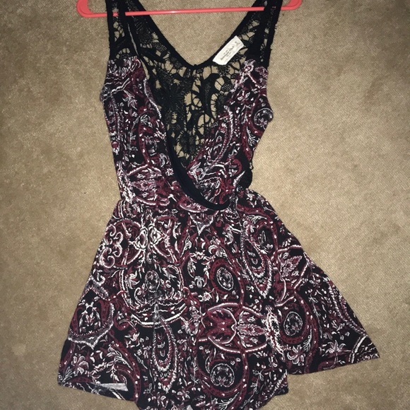 Abercrombie & Fitch Other - Floral romper